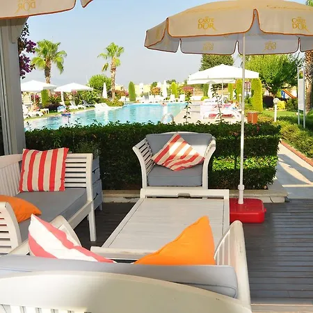 Babylon Beach דירה סייד